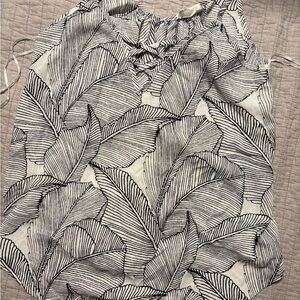 Black and White Leaf Print Top
